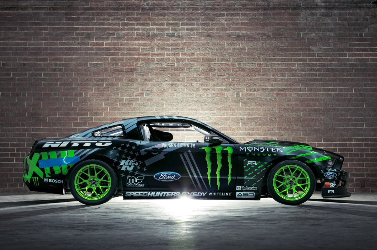 Ford Mustang RTR Monster Energy 2015