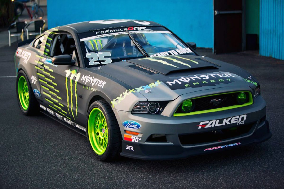 Ford Mustang RTR Monster Energy 2015