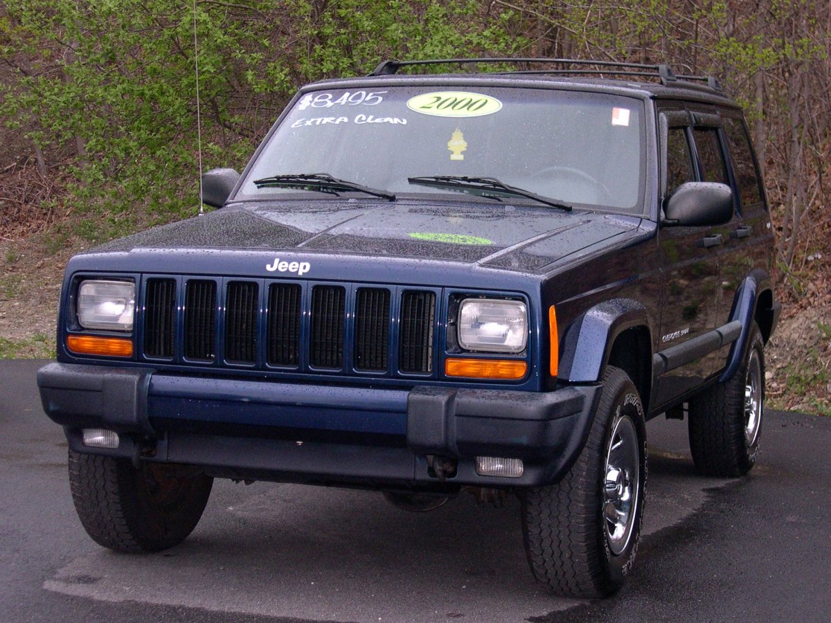 XJ - Cherokee 2000
