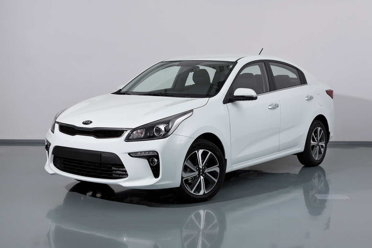 Kia Rio 2017 белый