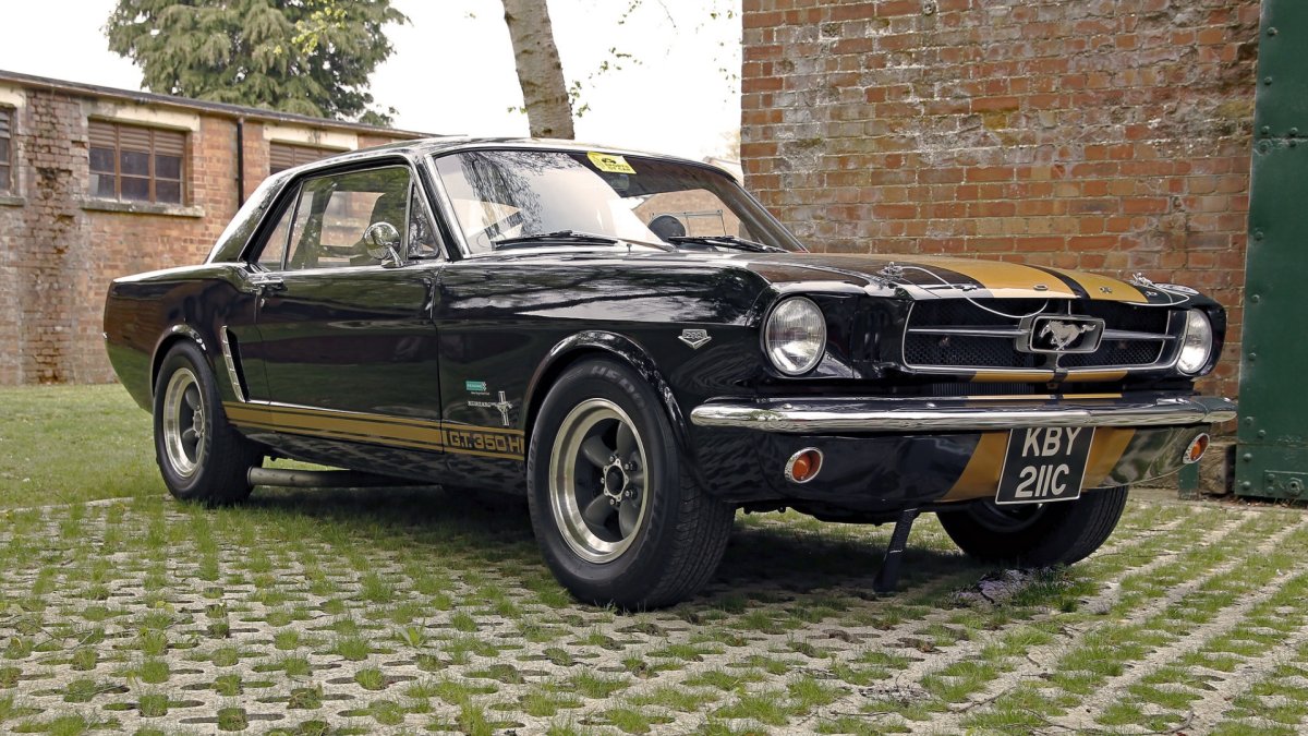 Форд Мустанг классика