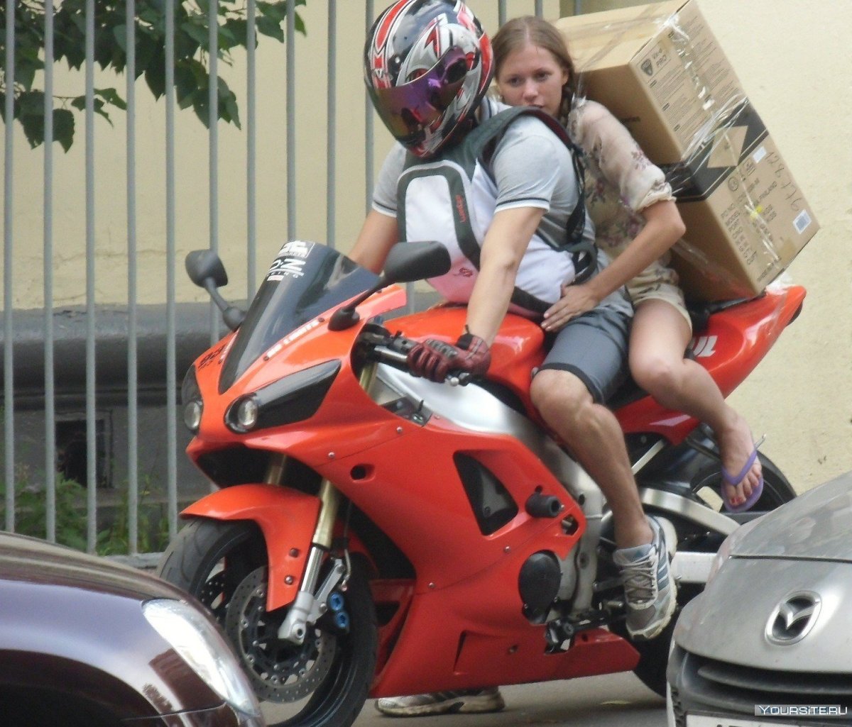 Мотоцикл с пассажиром