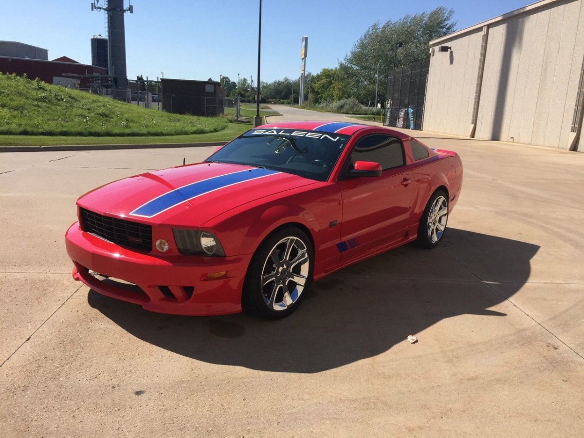 Ford Mustang 2008 Red