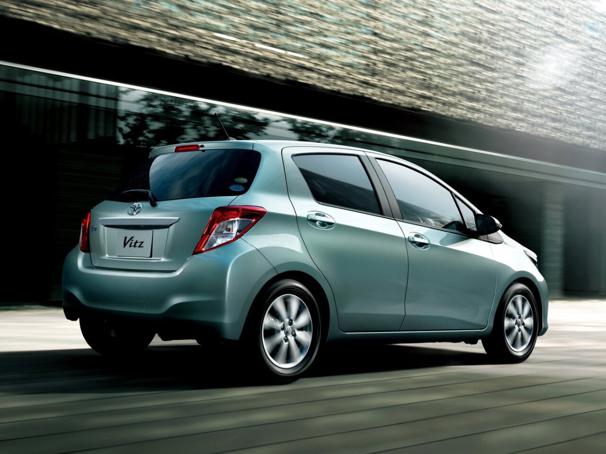 Toyota Vitz 2012