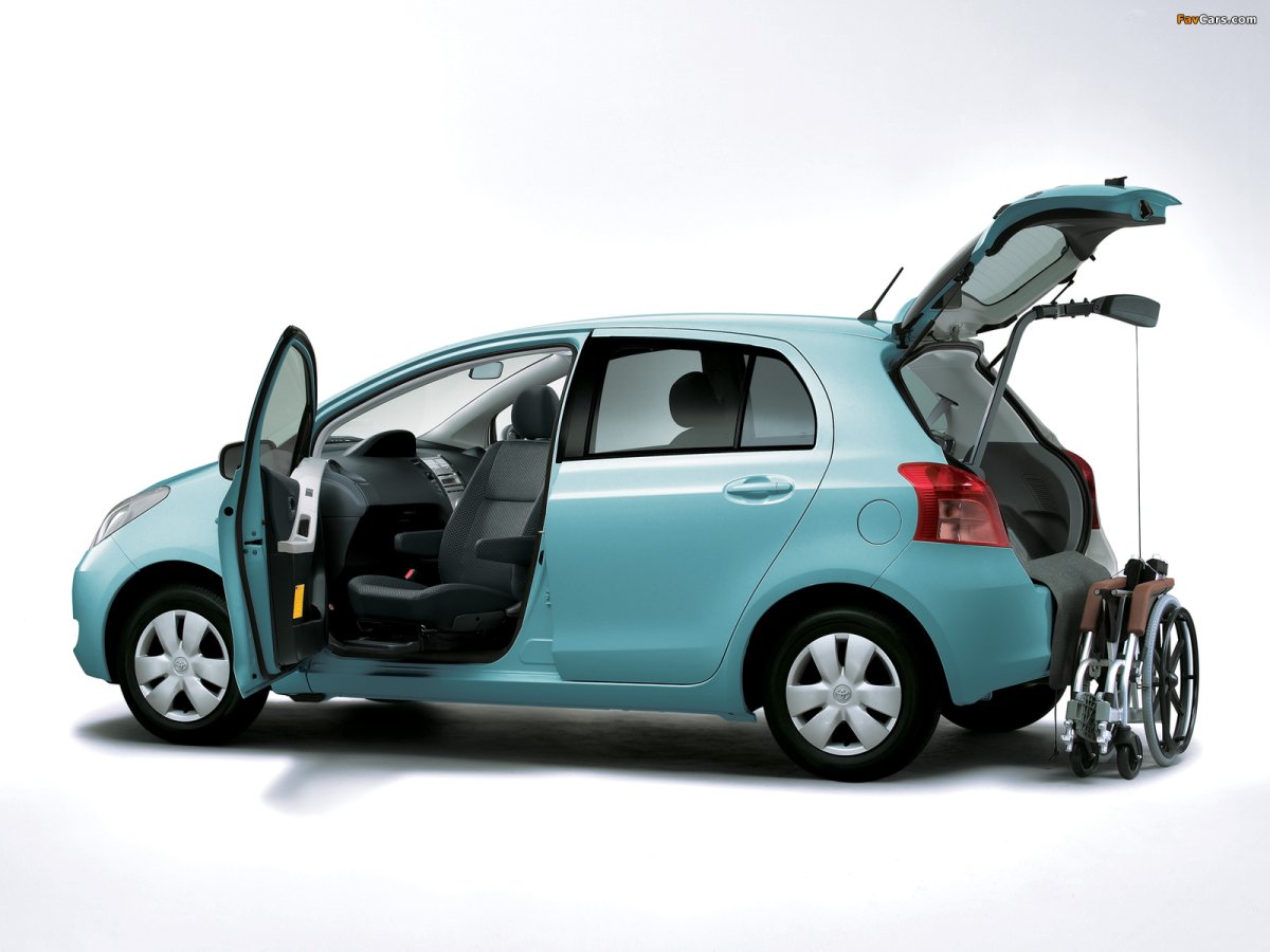 Toyota . Toyota Vitz