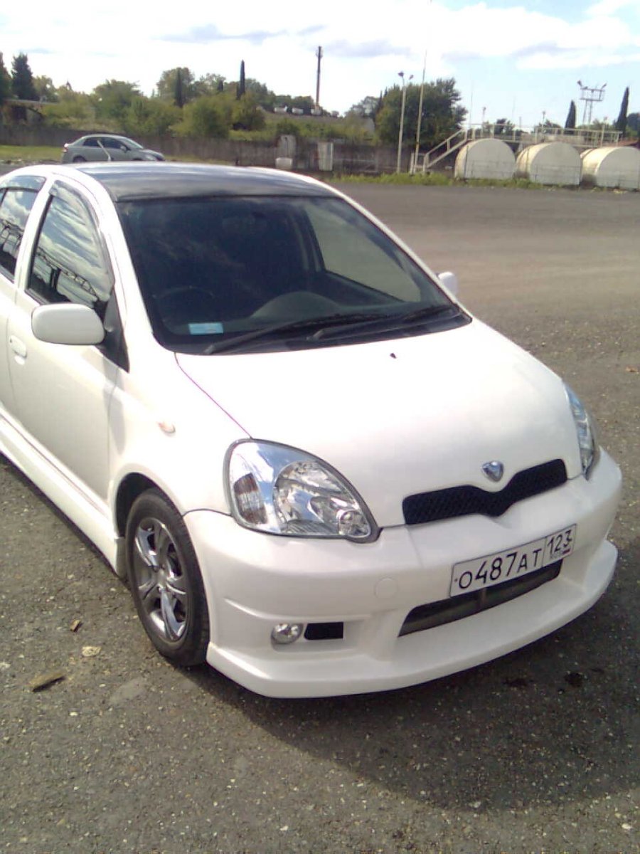 Vitz RS 2004