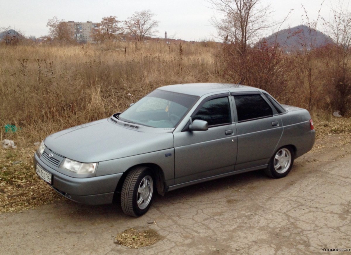 ВАЗ 2112 серый кварц