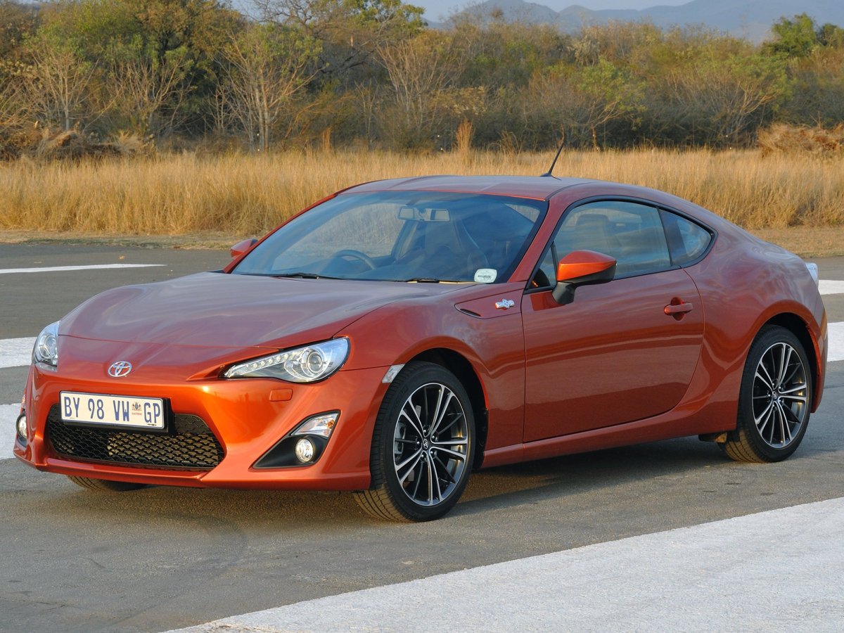 Gt 86 купе (zn6)