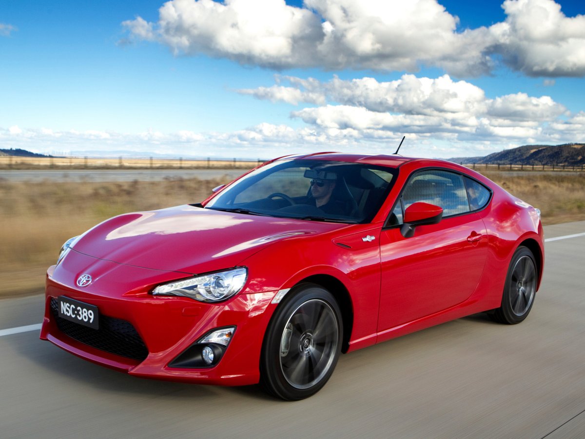 Машина Тойота gt 86