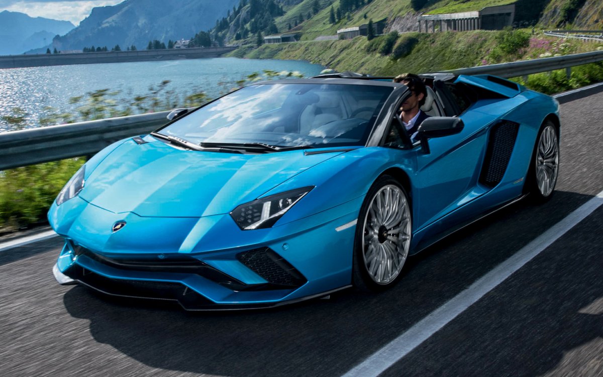 Lamborghini Aventador s Roadster