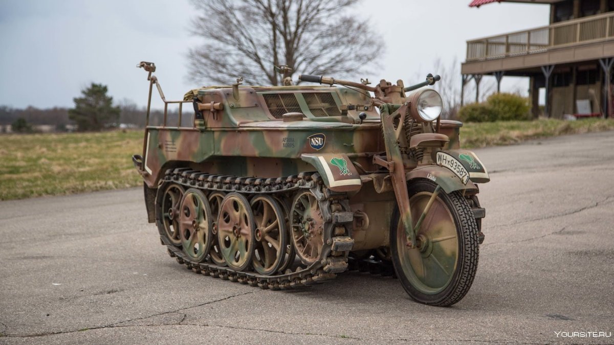 Полугусеничный тягач Kettenkrad HK 101