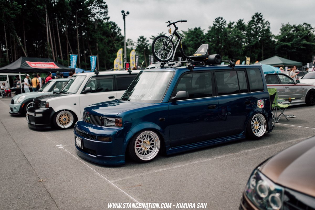 Toyota BB stance