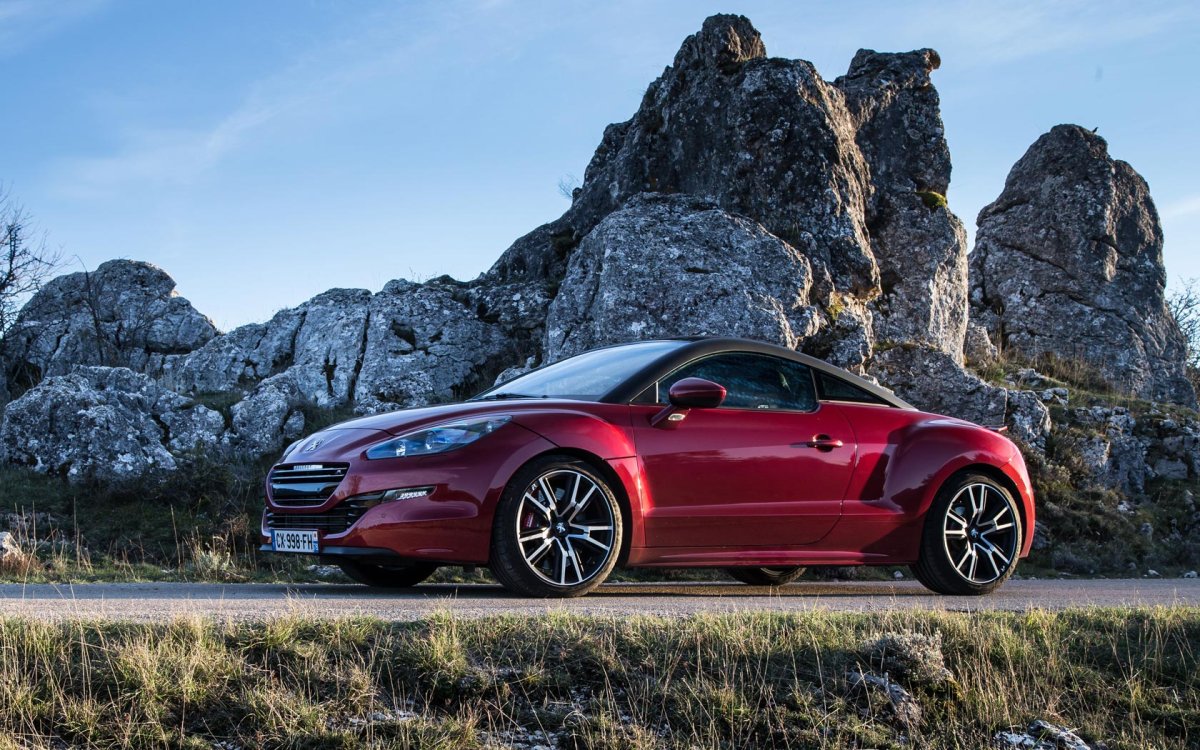 Пежо RCZ 2013 года