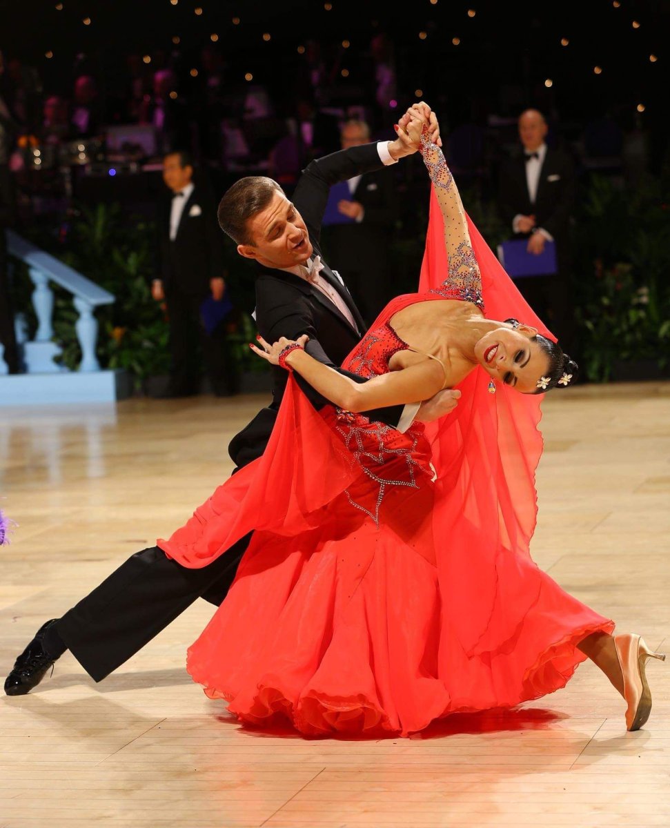 Бальные танцы