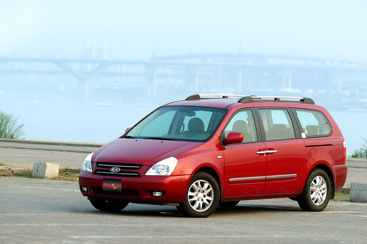 Kia Carnival 2010