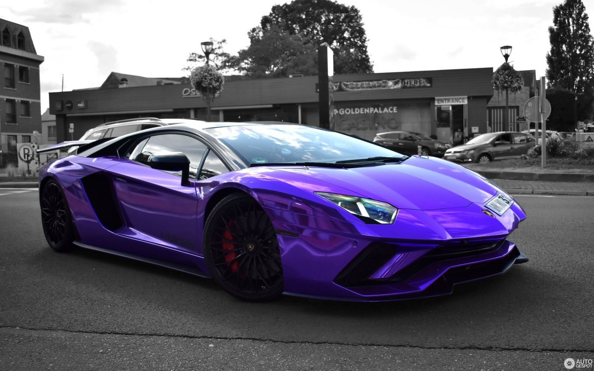 Lamborghini Aventador s Purple