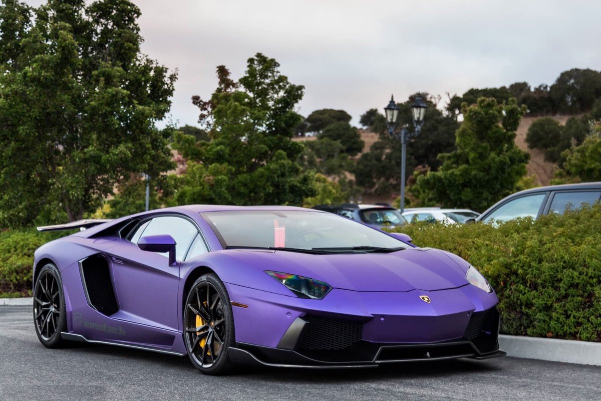 Пурпл Ламборджини Aventador