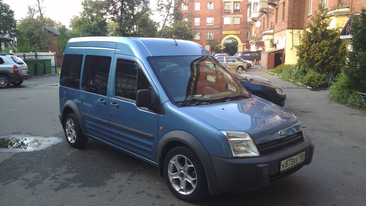 Ford Tourneo connect серый