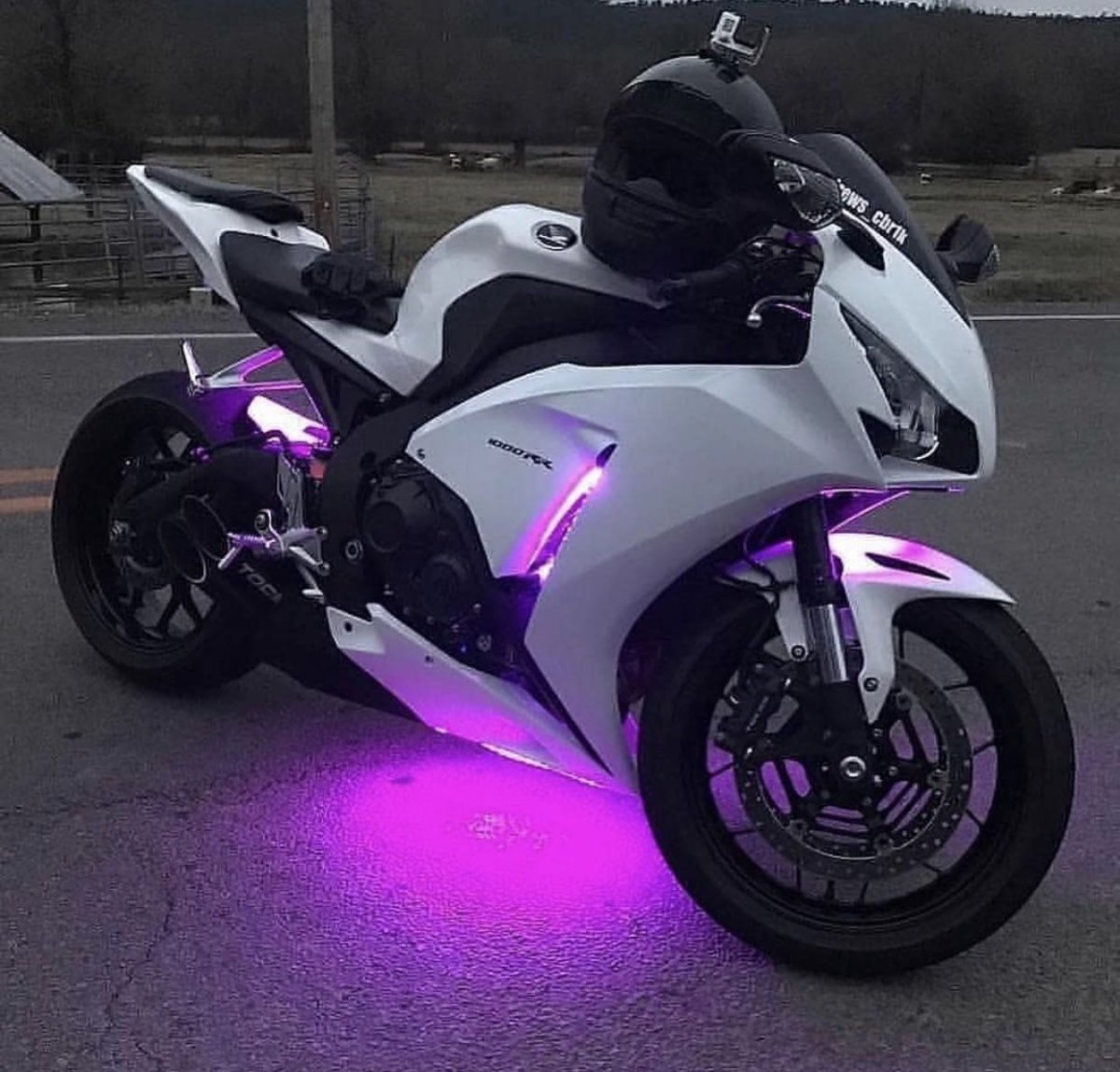 Honda cbr1000rr фиолетовый