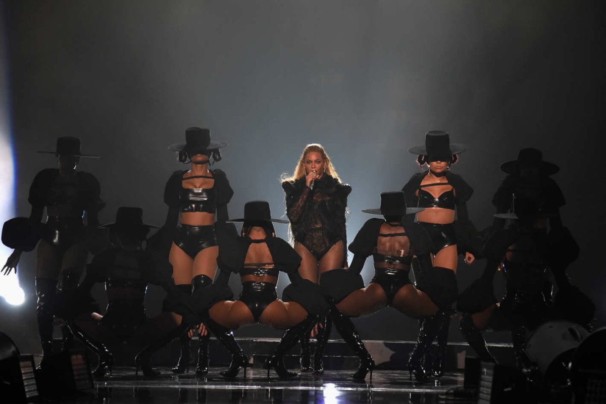 Beyonce VMA 2016