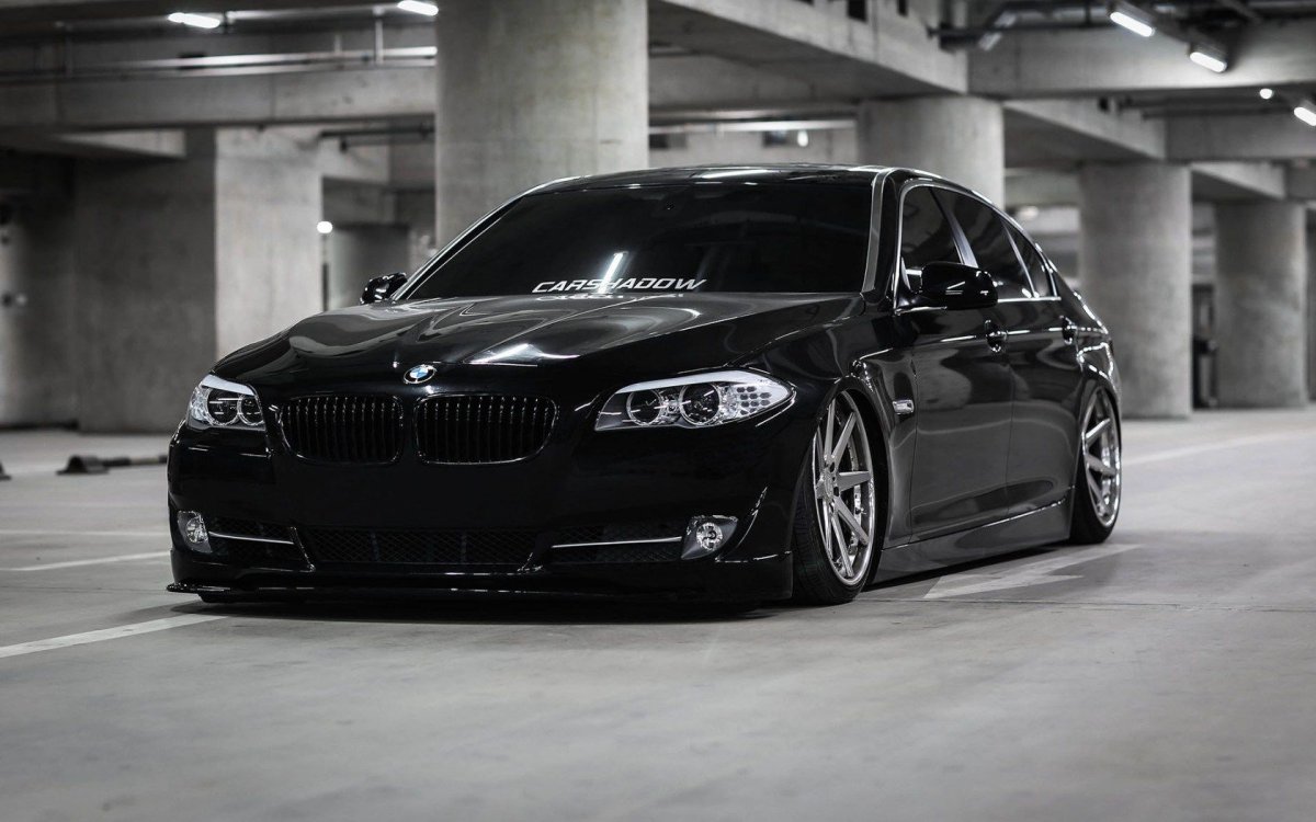 BMW m5 f10 Black Tuning