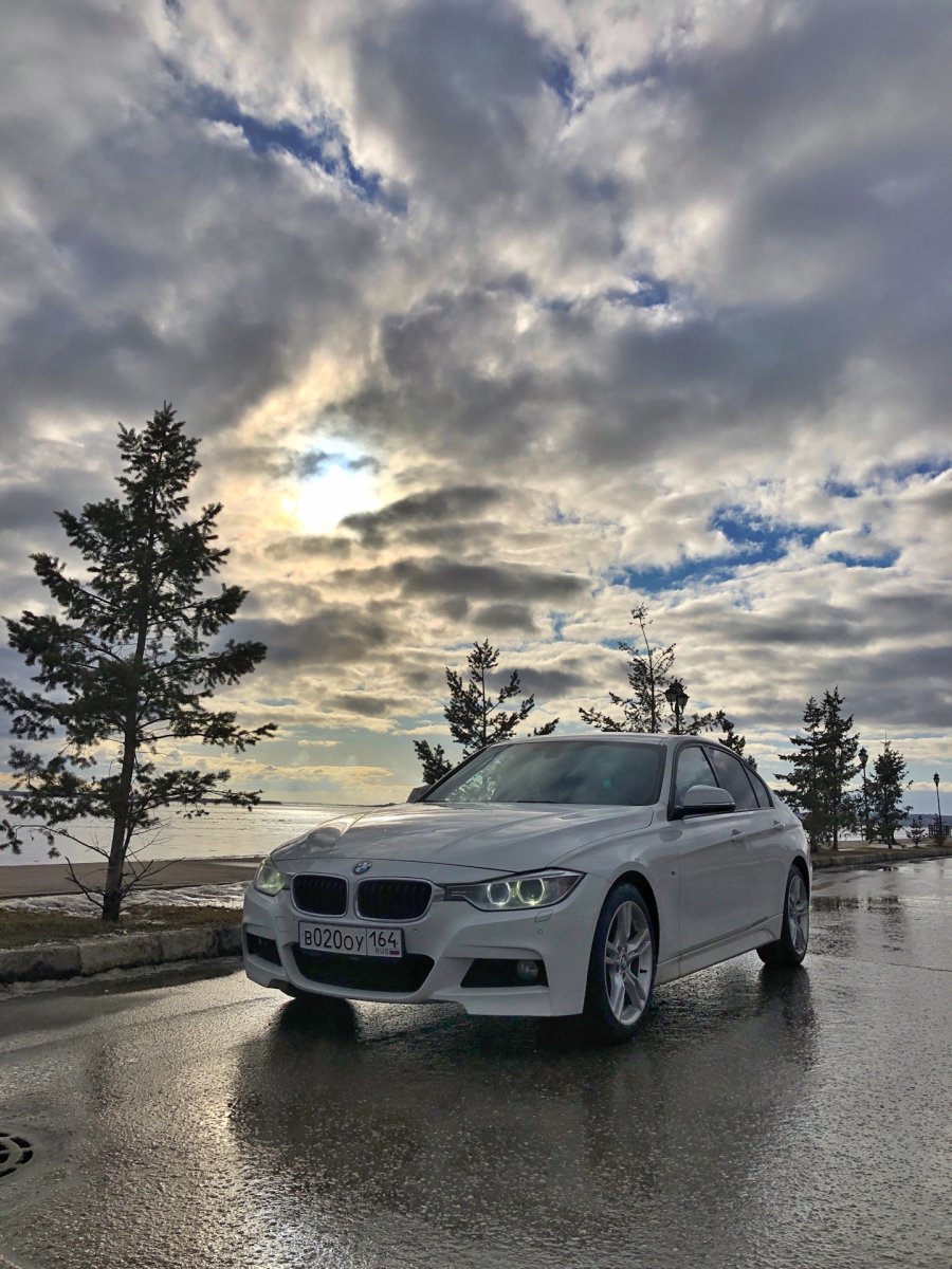 BMW 3 белая