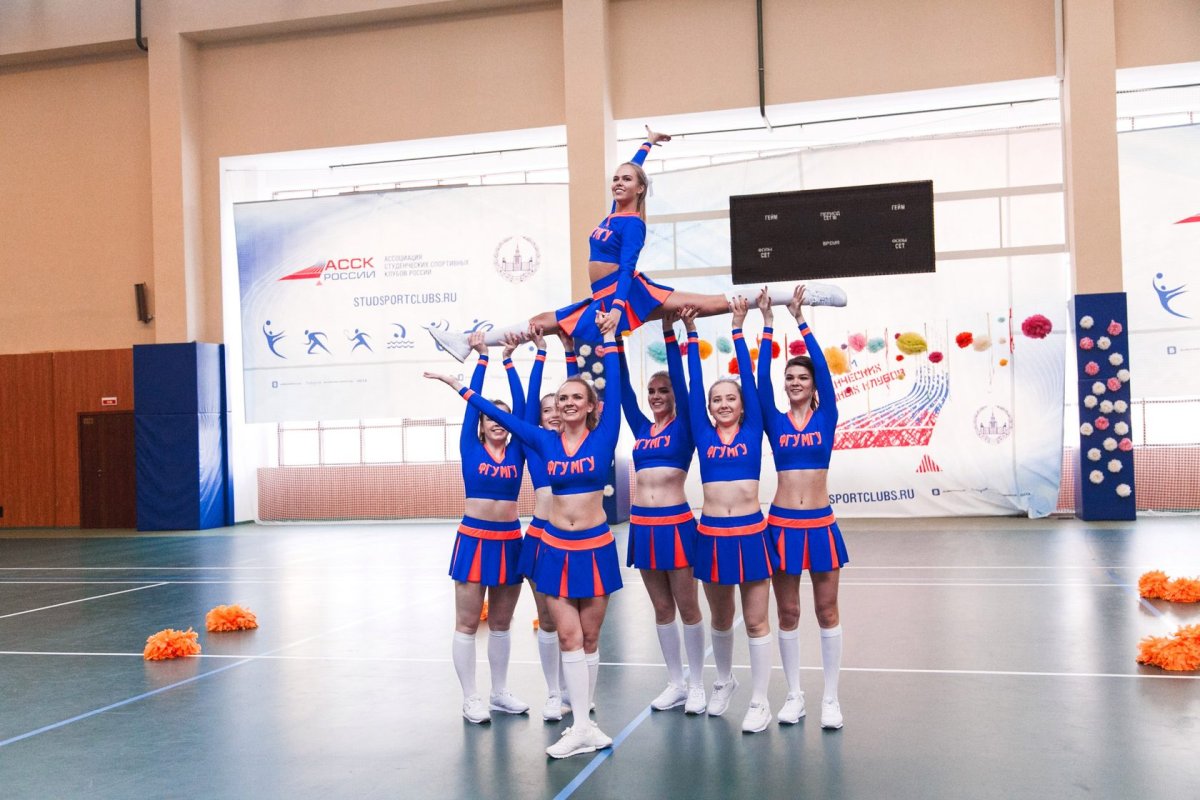 Команда сенатор Черлидинг