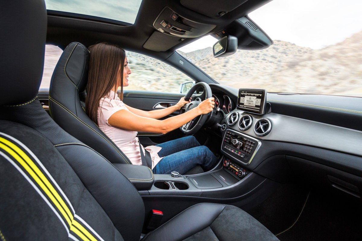 Мерседес CLA 250 салон