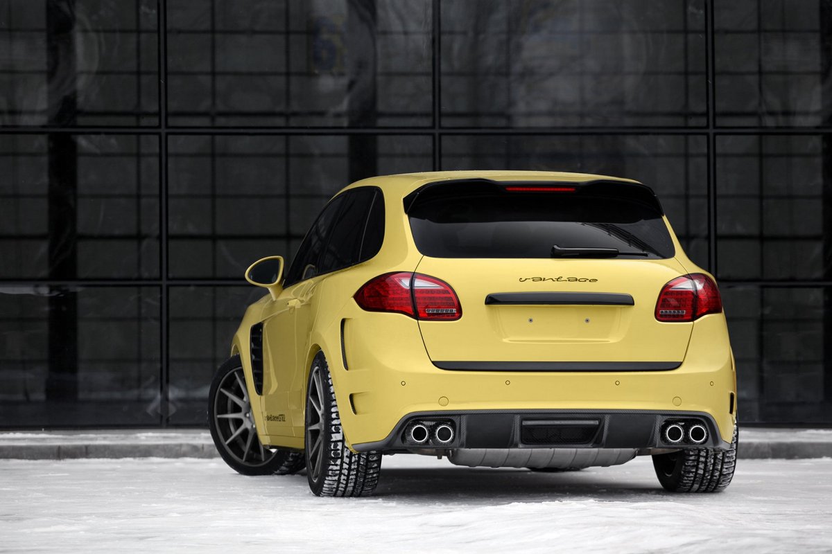 Porsche Cayenne II (958) S Yellow