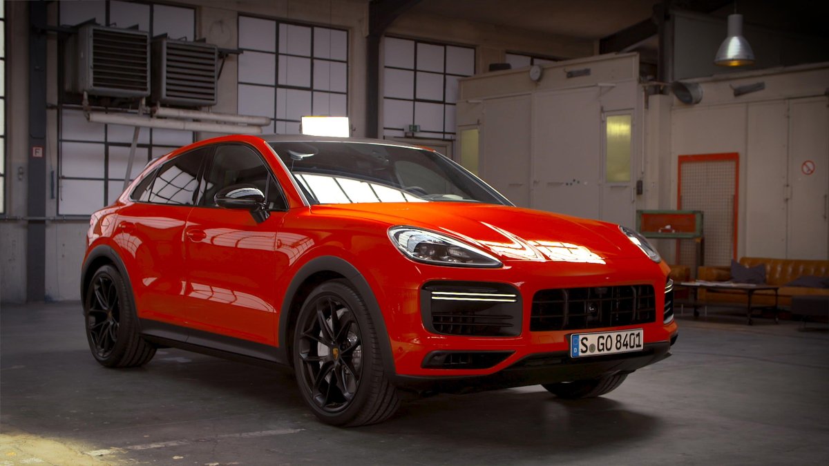 2020 Porsche Cayenne красный