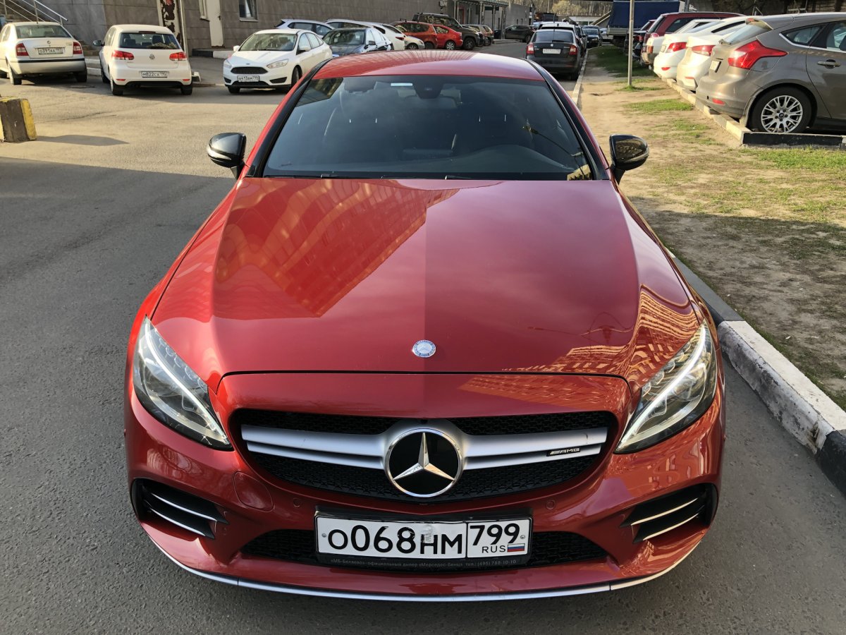 Mercedes c class w205 купе красный