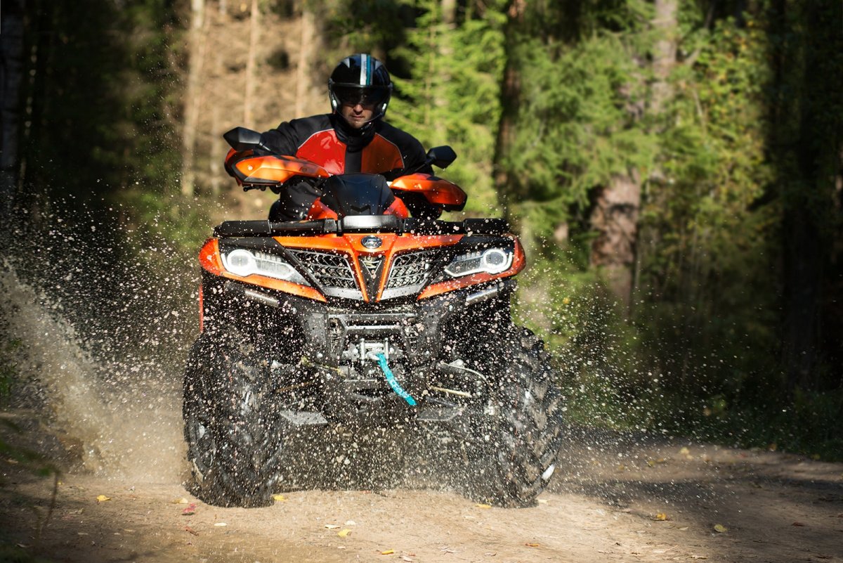 Квадроцикл CF Moto x8