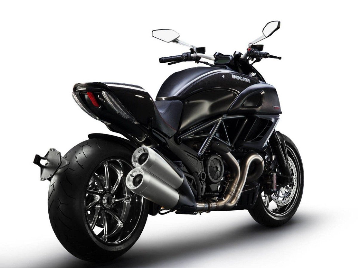 Ducati Diavel Carbon