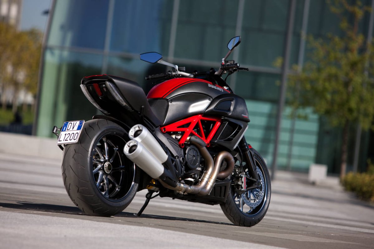 Мотоцикл Ducati Diavel