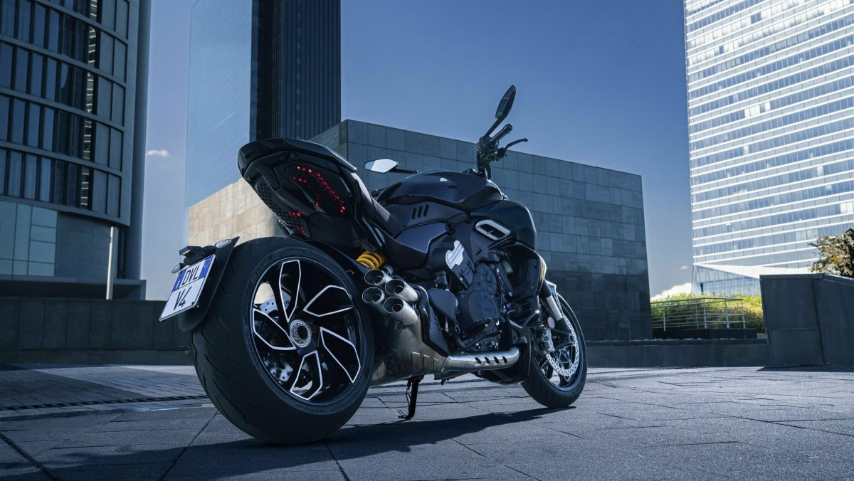 Diavel 2023
