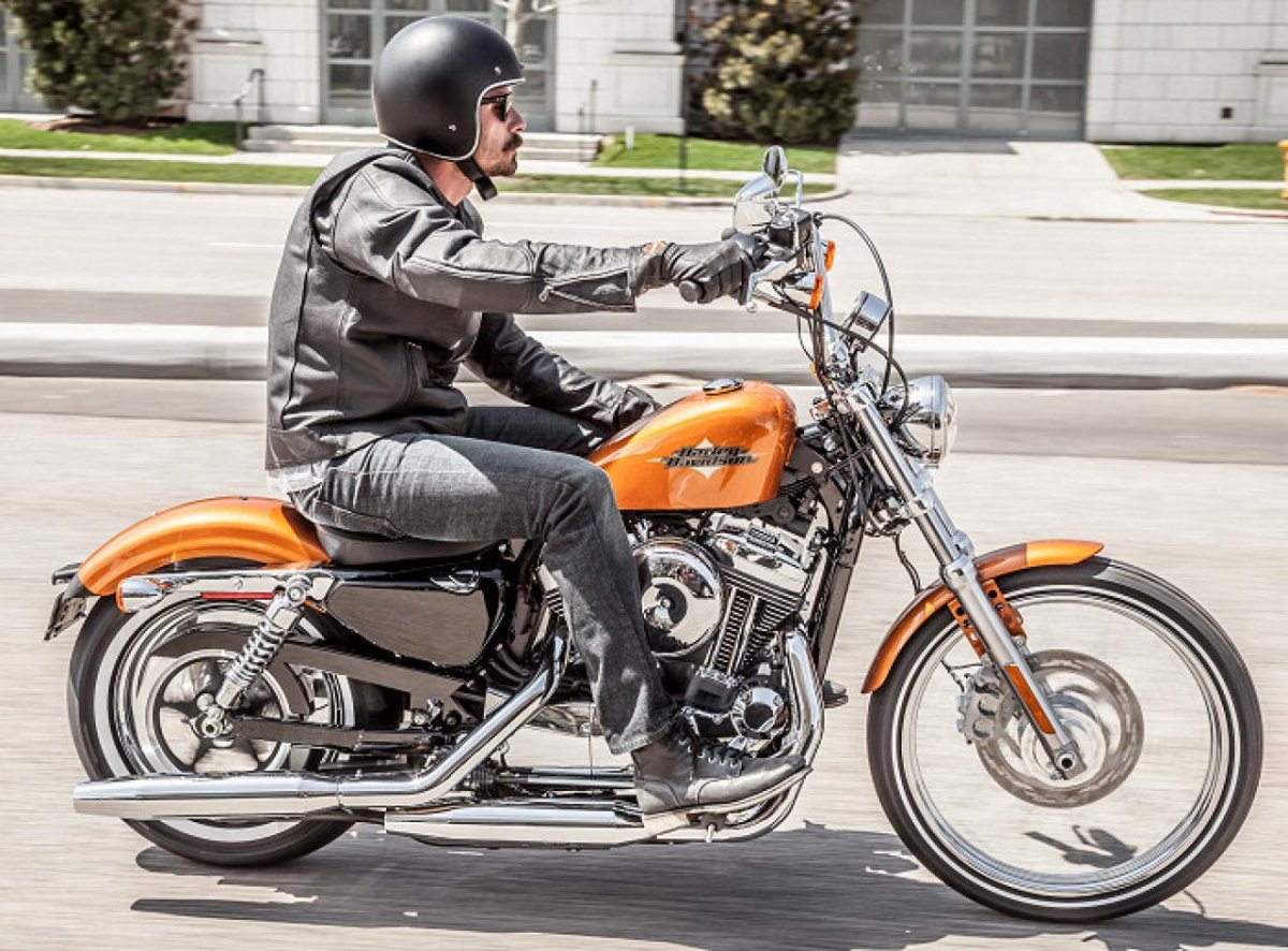 Harley-Davidson Sportster xl1200v