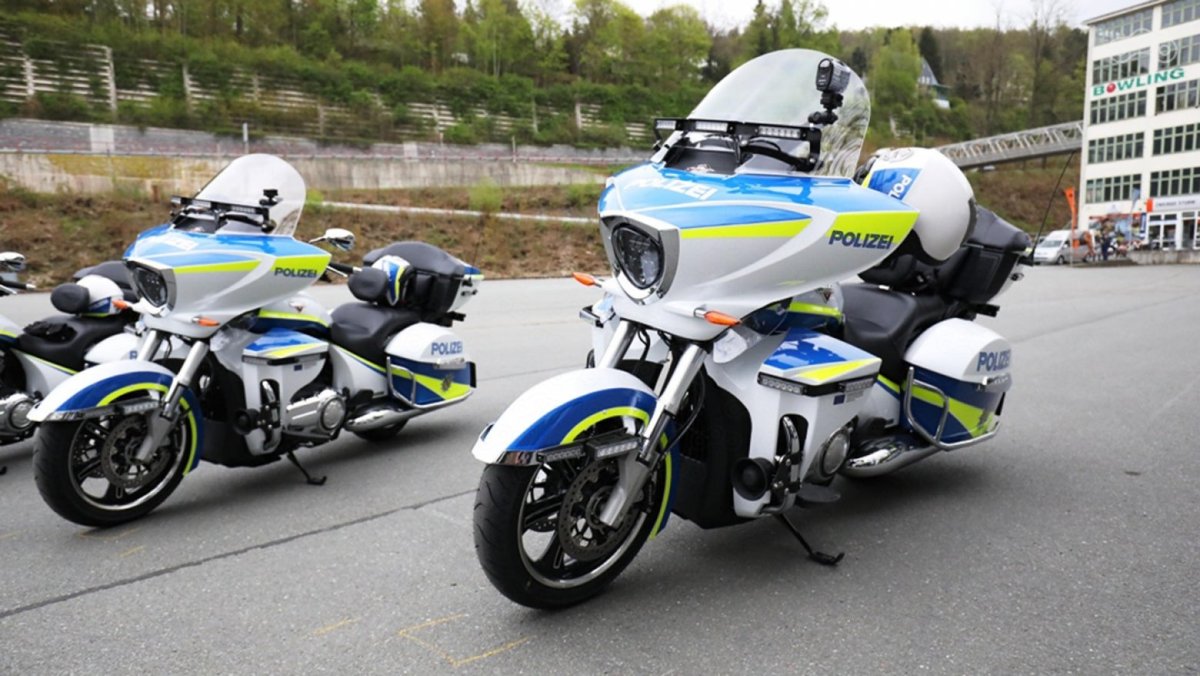 Японский полицейский мотоцикл