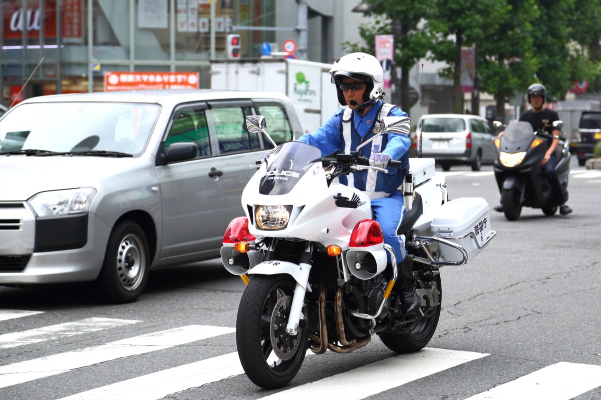 Полицейская Honda cb1300