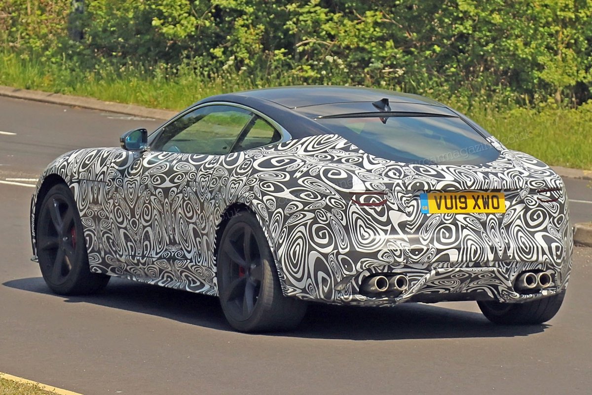 Ягуар f Type 2020