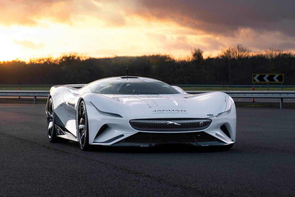 Jaguar Vision Gran Turismo SV