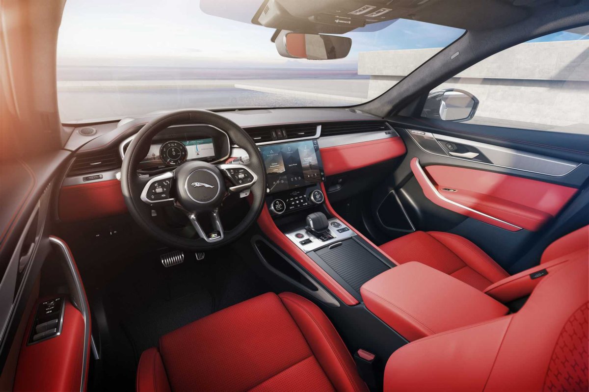 Jaguar f-Pace 2021 Interior
