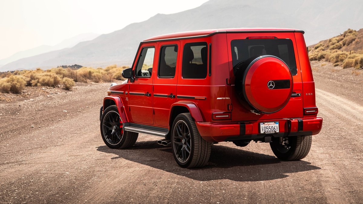 Mercedes g63 AMG красный