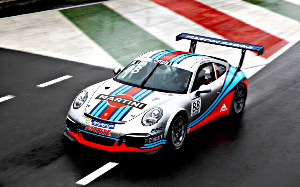 Porsche 911 Martini Racing