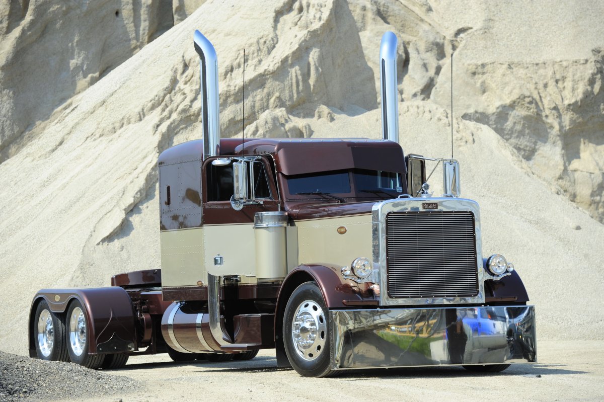 Peterbilt 379 Custom