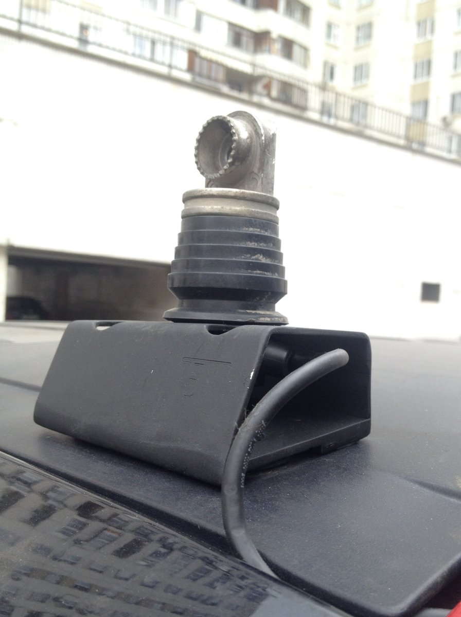 Volvo FH, кронштейн антенны автомобильной радиостанции