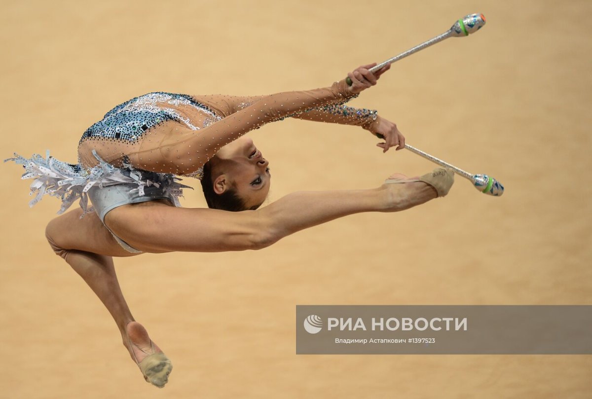 Арина Чаропа художественная гимнастика