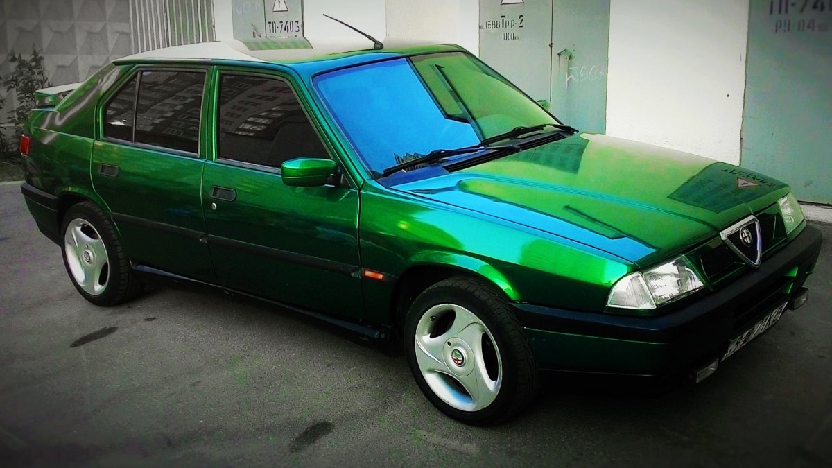 Alfa Romeo изумруд