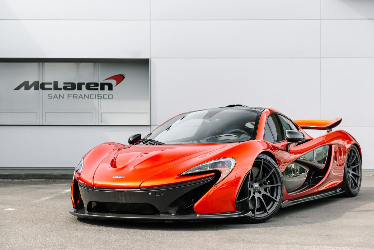 MCLAREN p1 2022