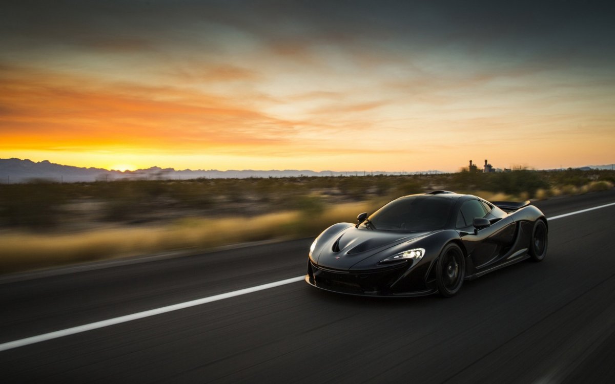 Спорткар MCLAREN p1