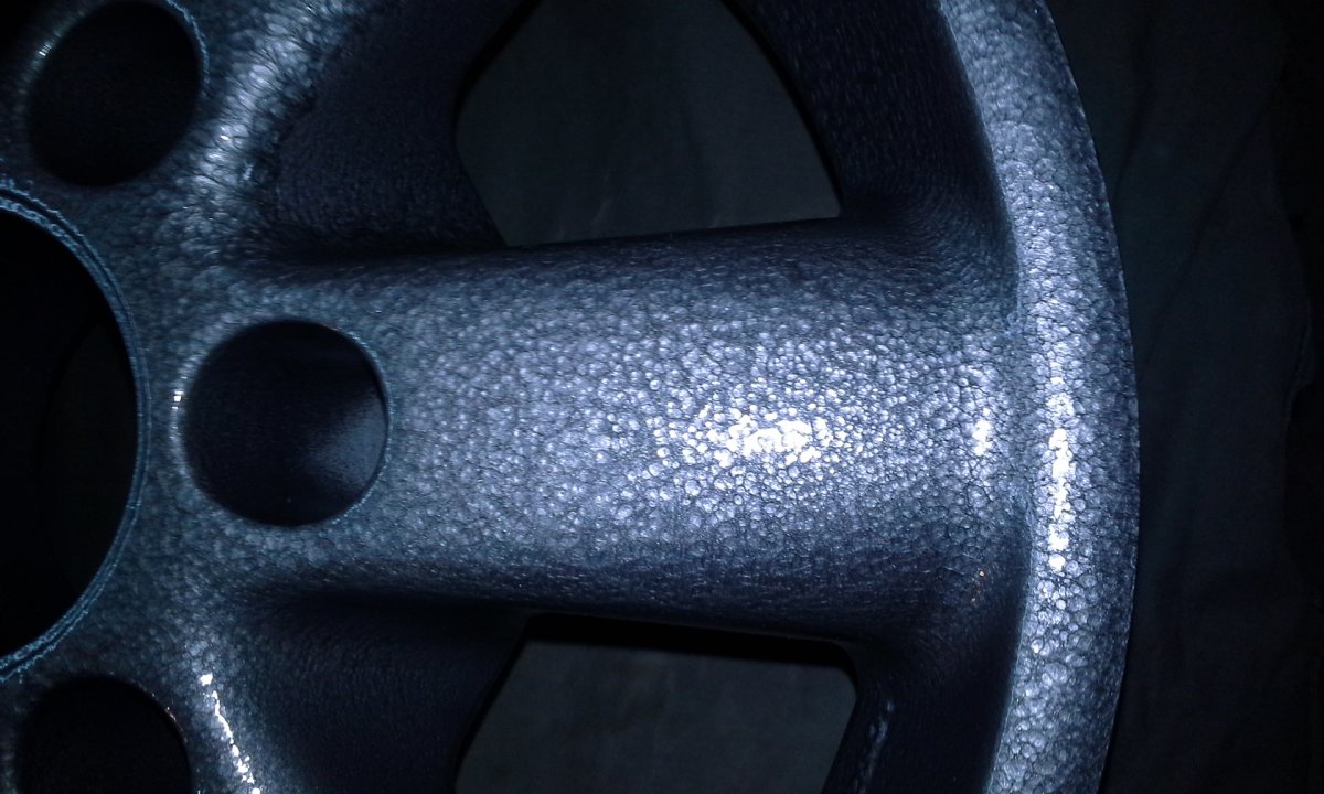 Молотковая краска на авто